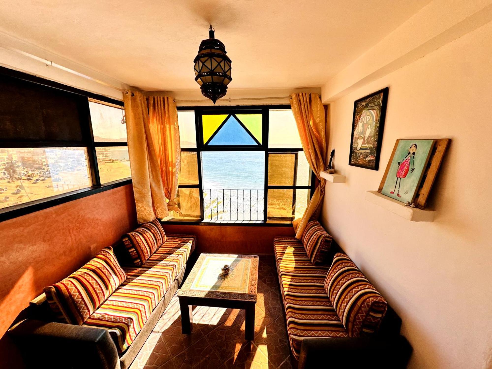 Atlas Hostel ทากาเซาท์ ภายนอก รูปภาพ
